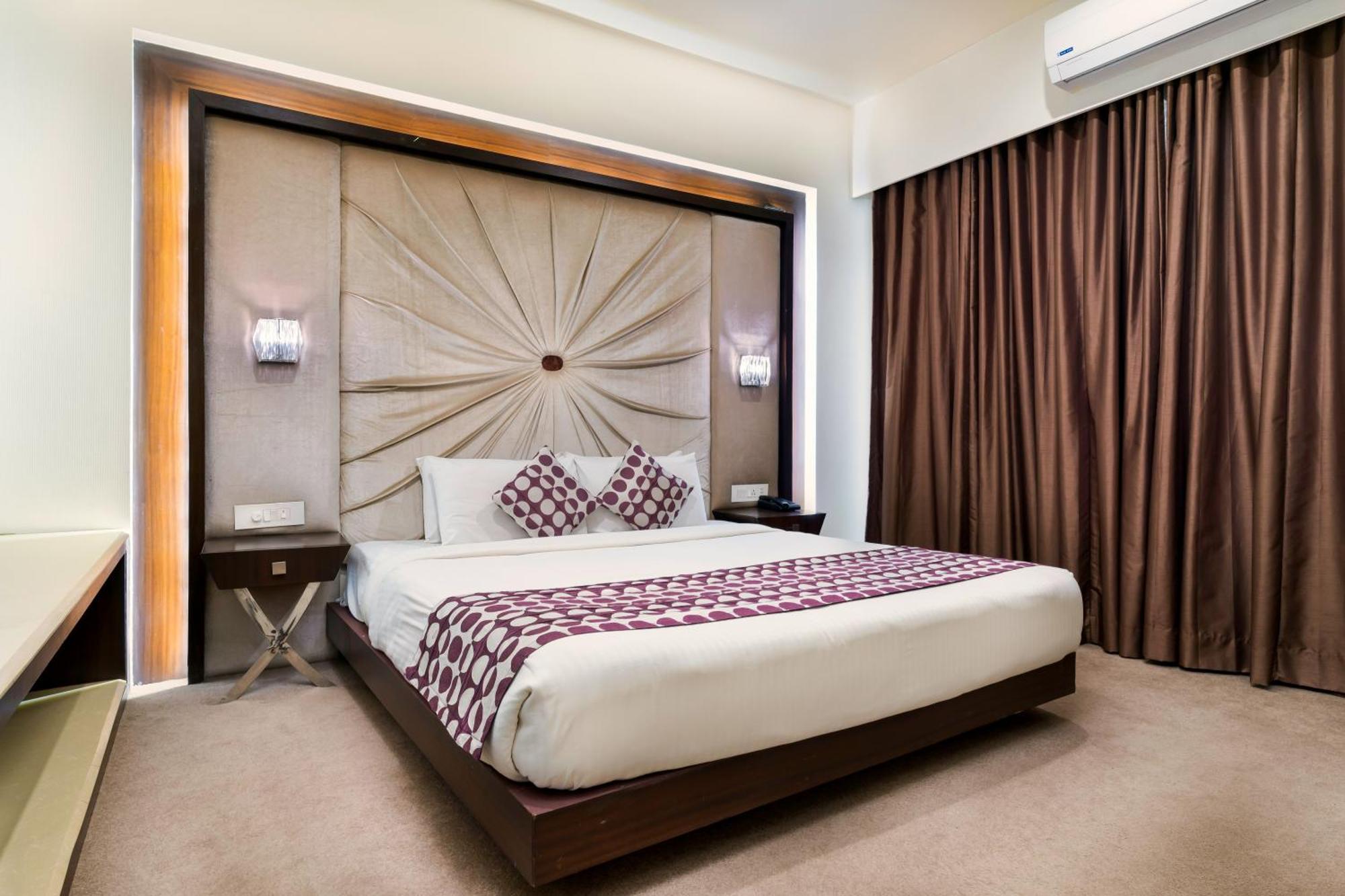 Hotel Ambience Plaza Jmd - Delhi Airport Nova Deli Exterior foto
